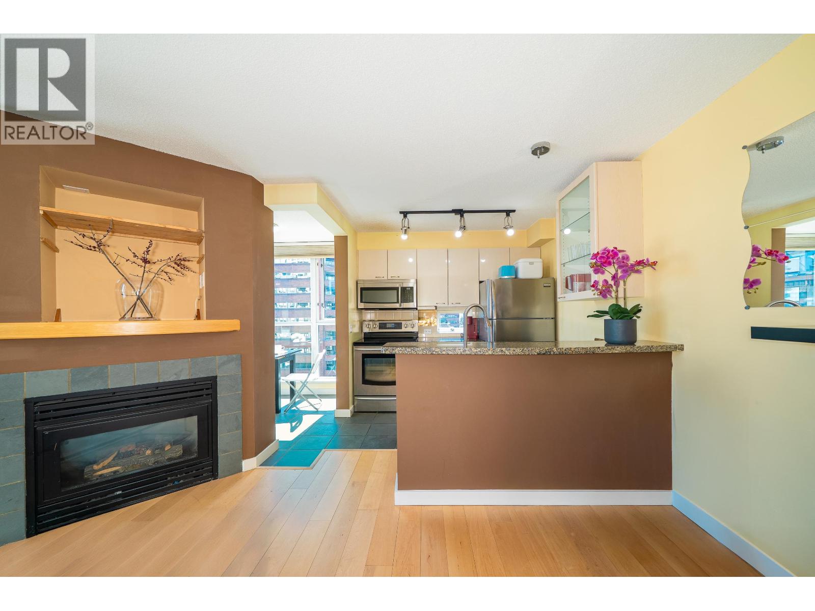 1509 1068 Hornby Street Property Photo 5