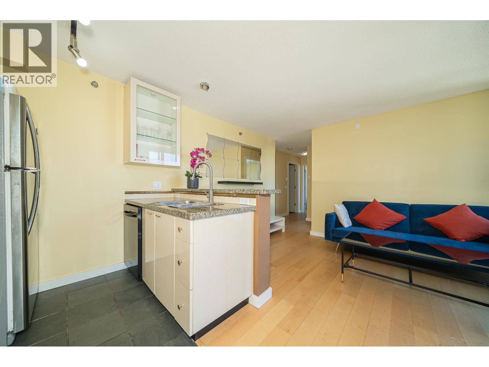 1509 1068 Hornby Street Property Photo 8