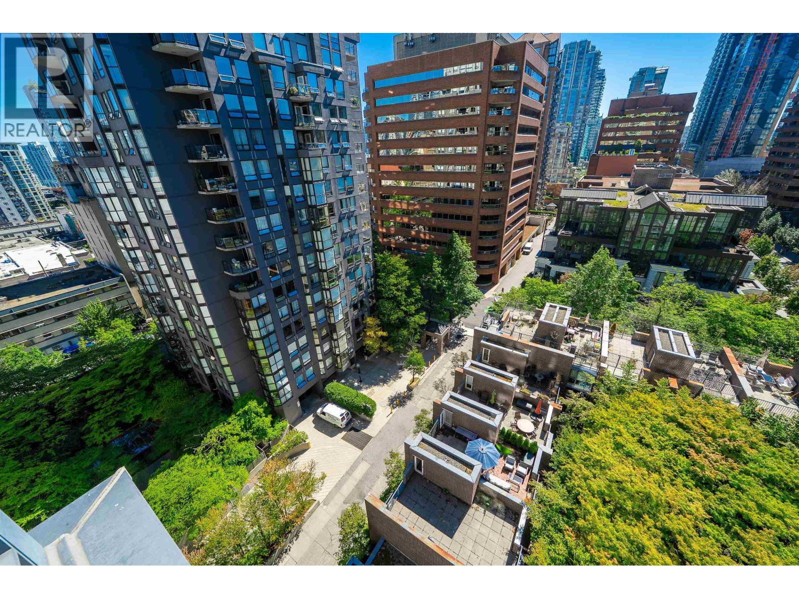 1509 1068 Hornby Street Property Photo 12