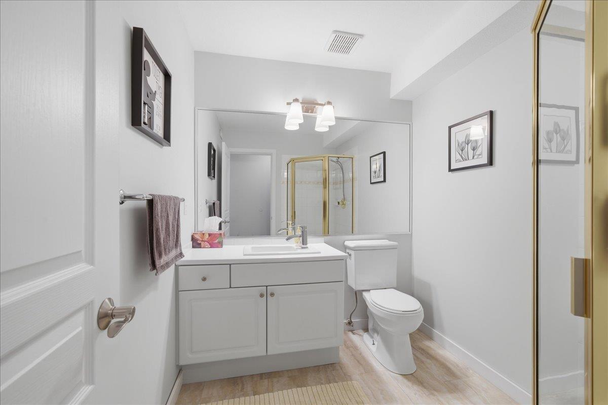 39 7640 Blott Street Property Photo 5