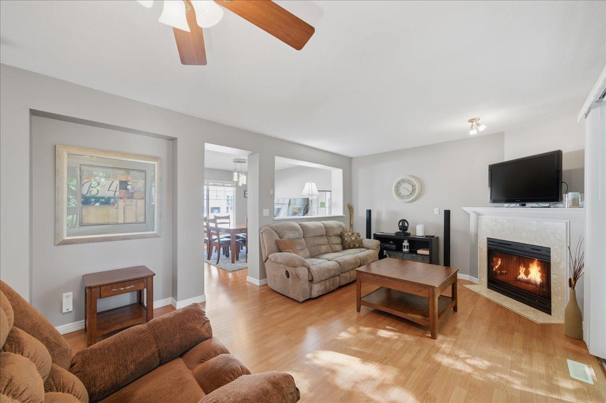 39 7640 Blott Street Property Photo 8