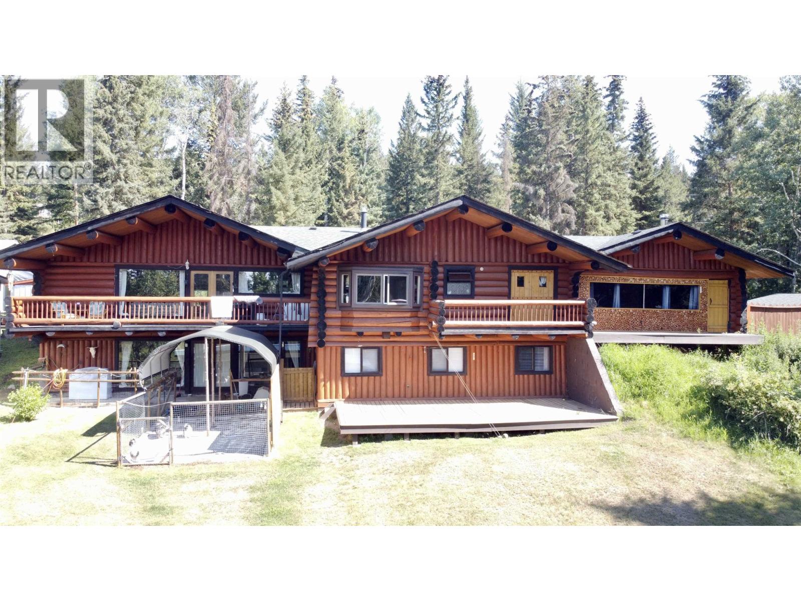 6006 Valleyview Drive Property Photo 2
