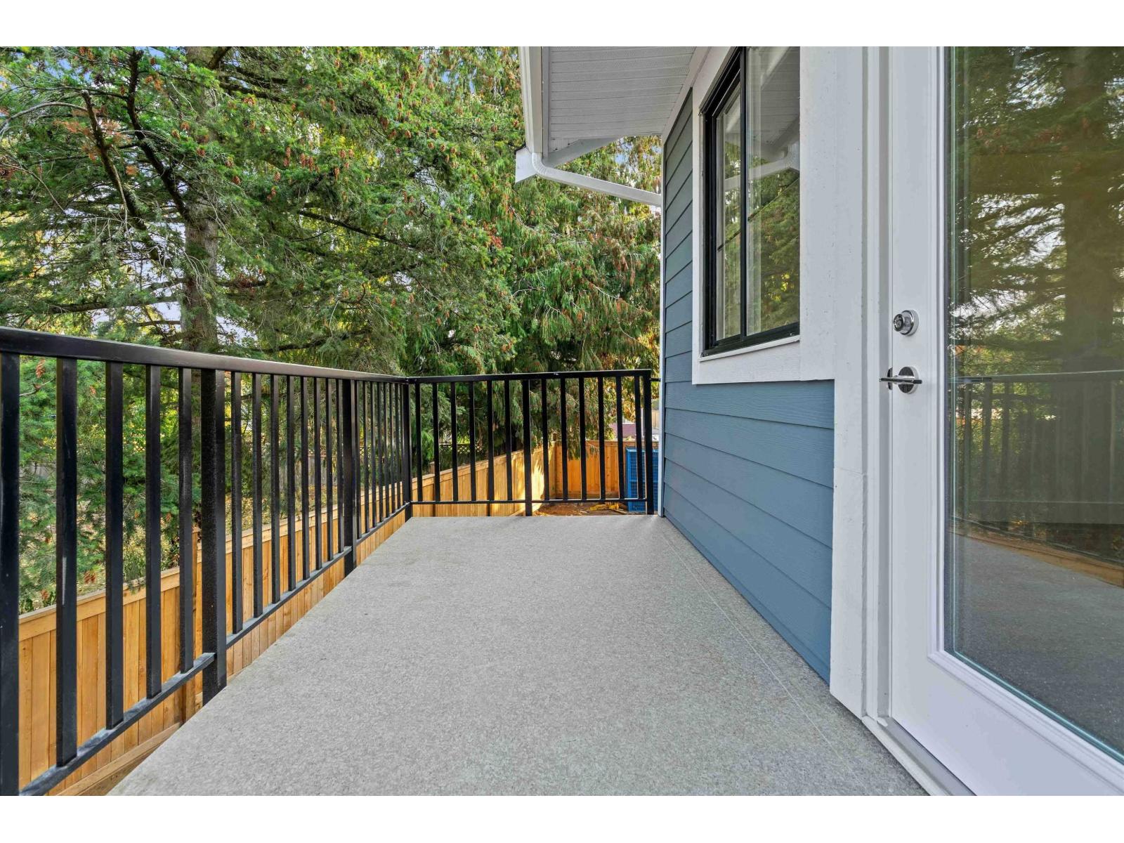 57 11556 72a Avenue Property Photo 9