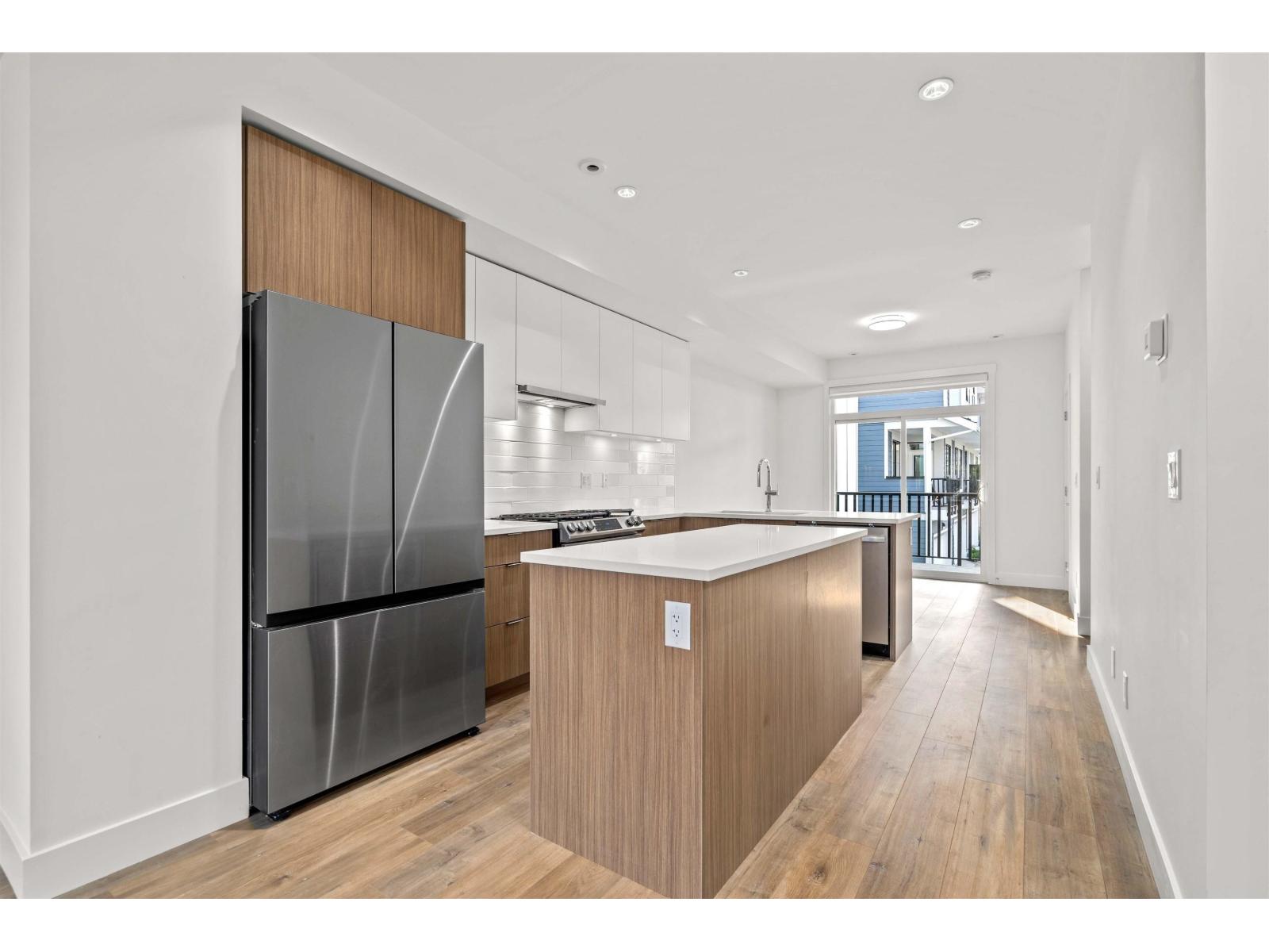 57 11556 72a Avenue Property Photo 11