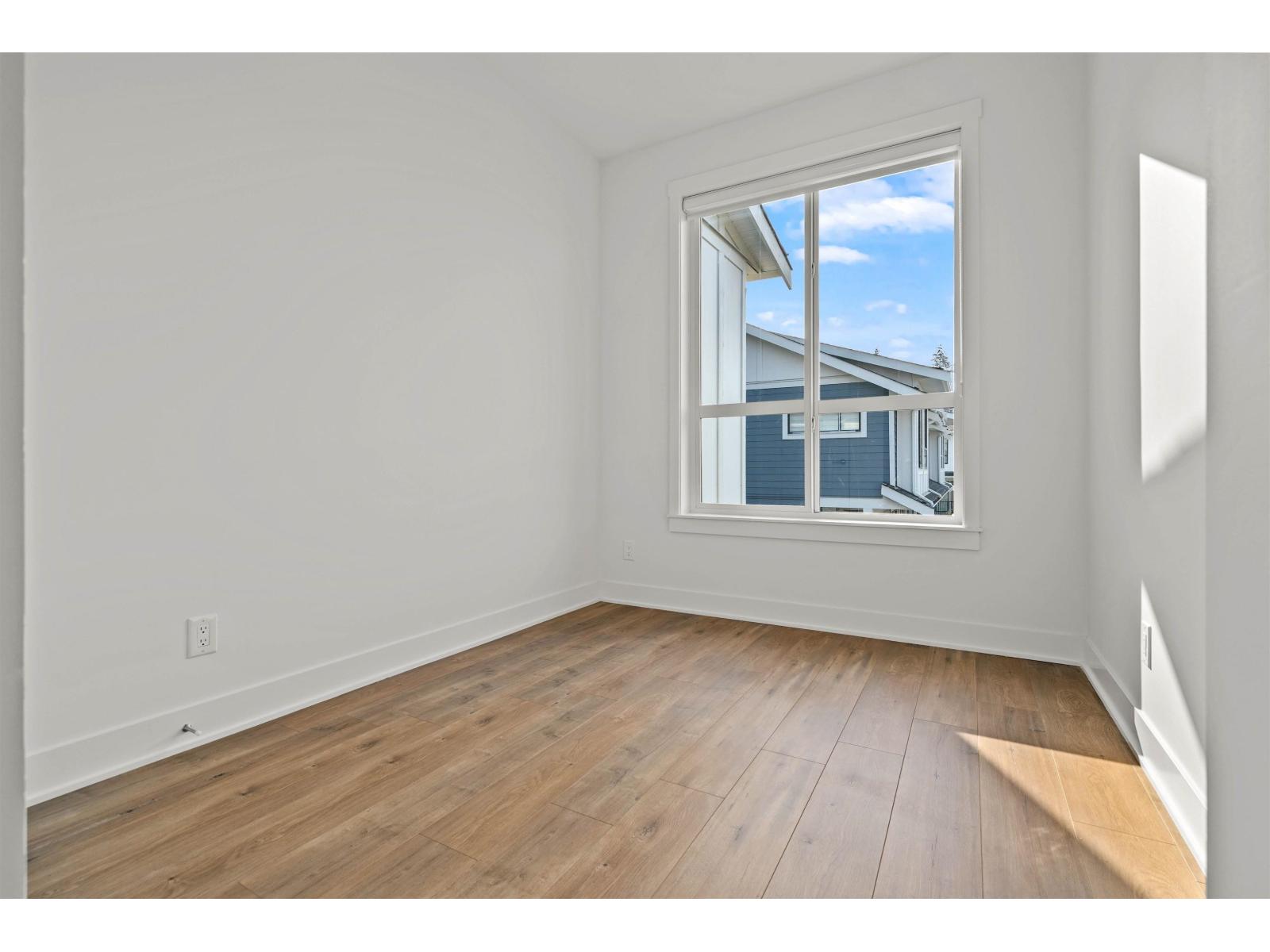 57 11556 72a Avenue Property Photo 17