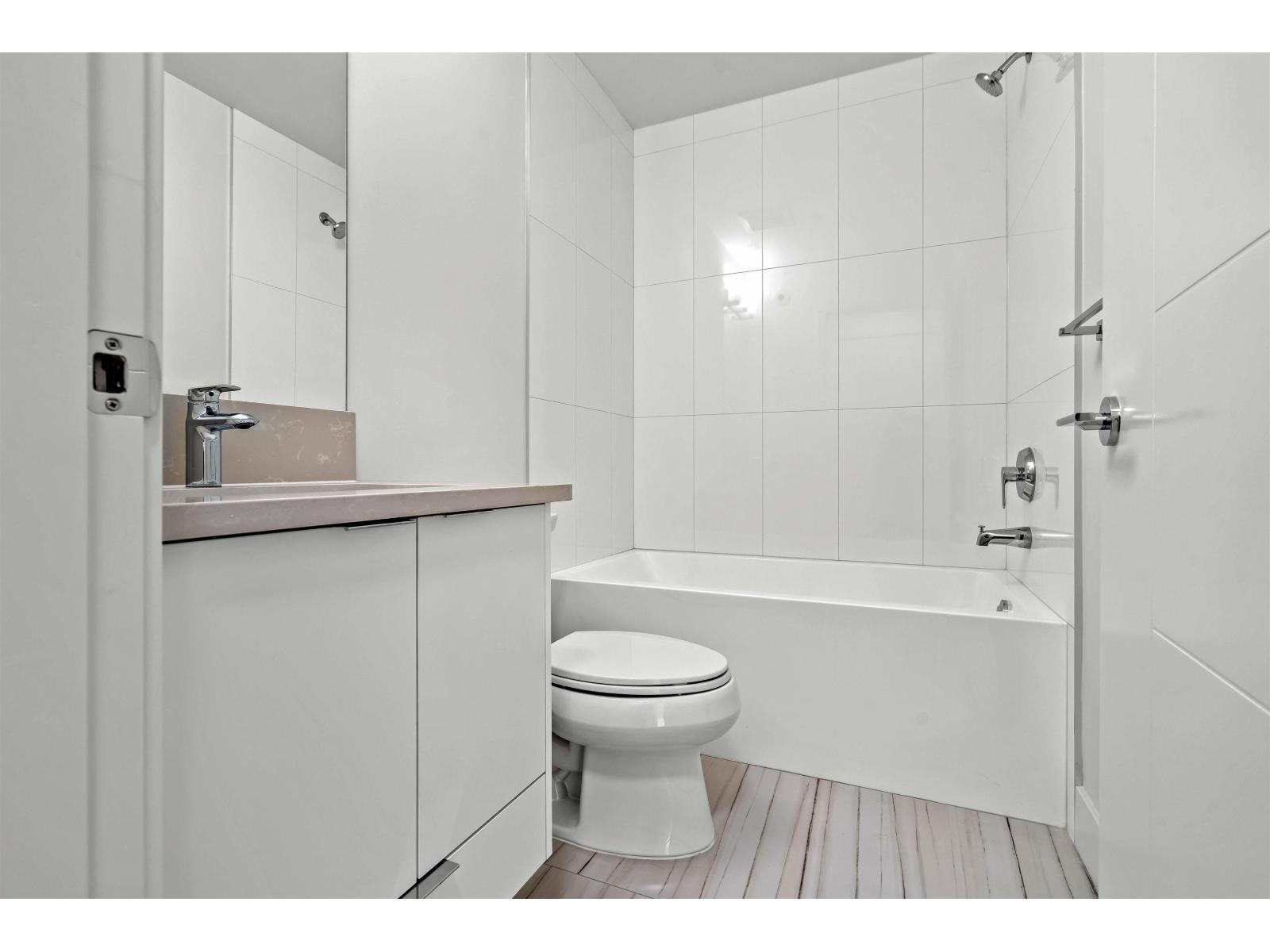 57 11556 72a Avenue Property Photo 22