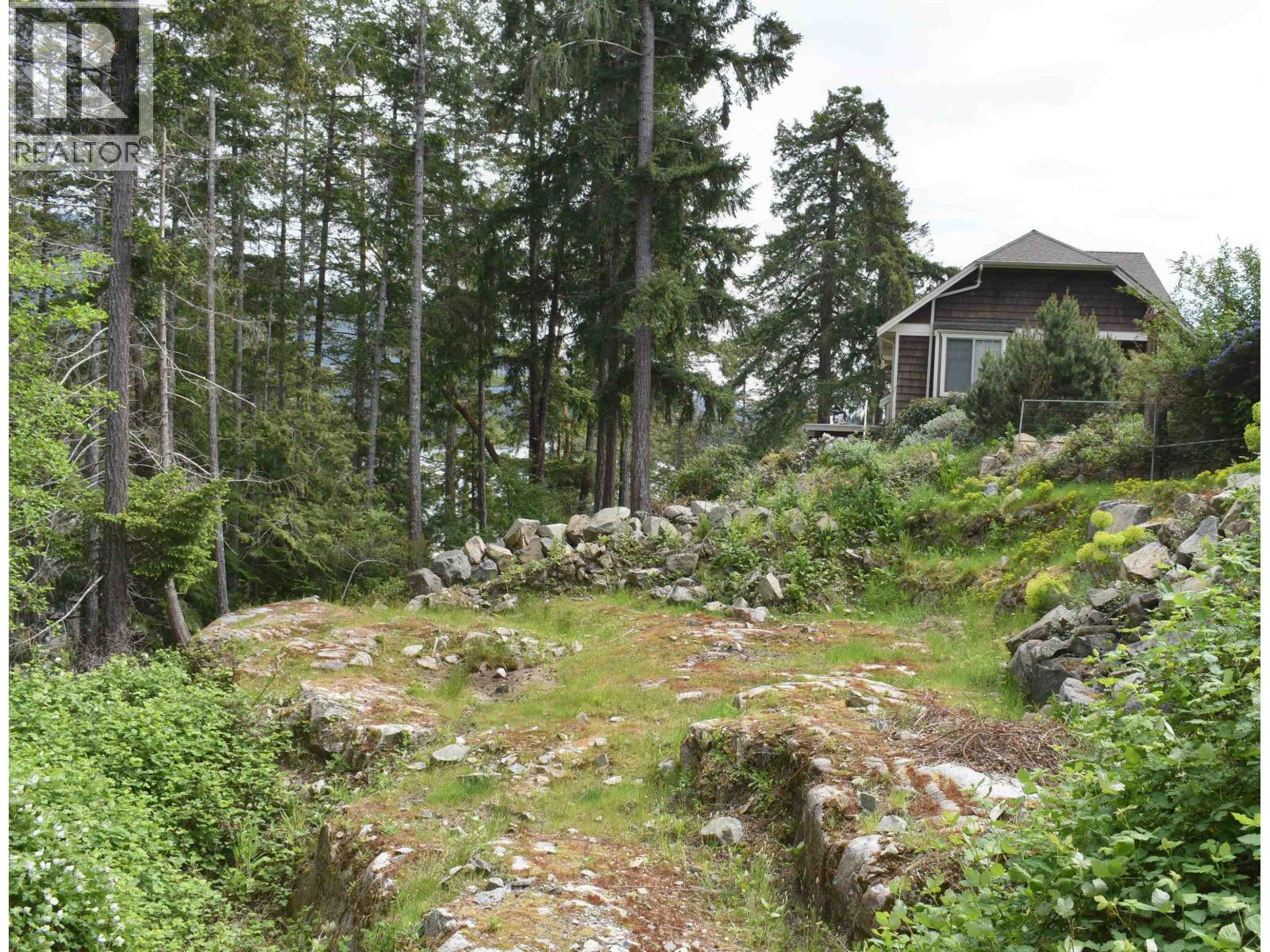 7 4622 Sinclair Bay Road Property Photo 12