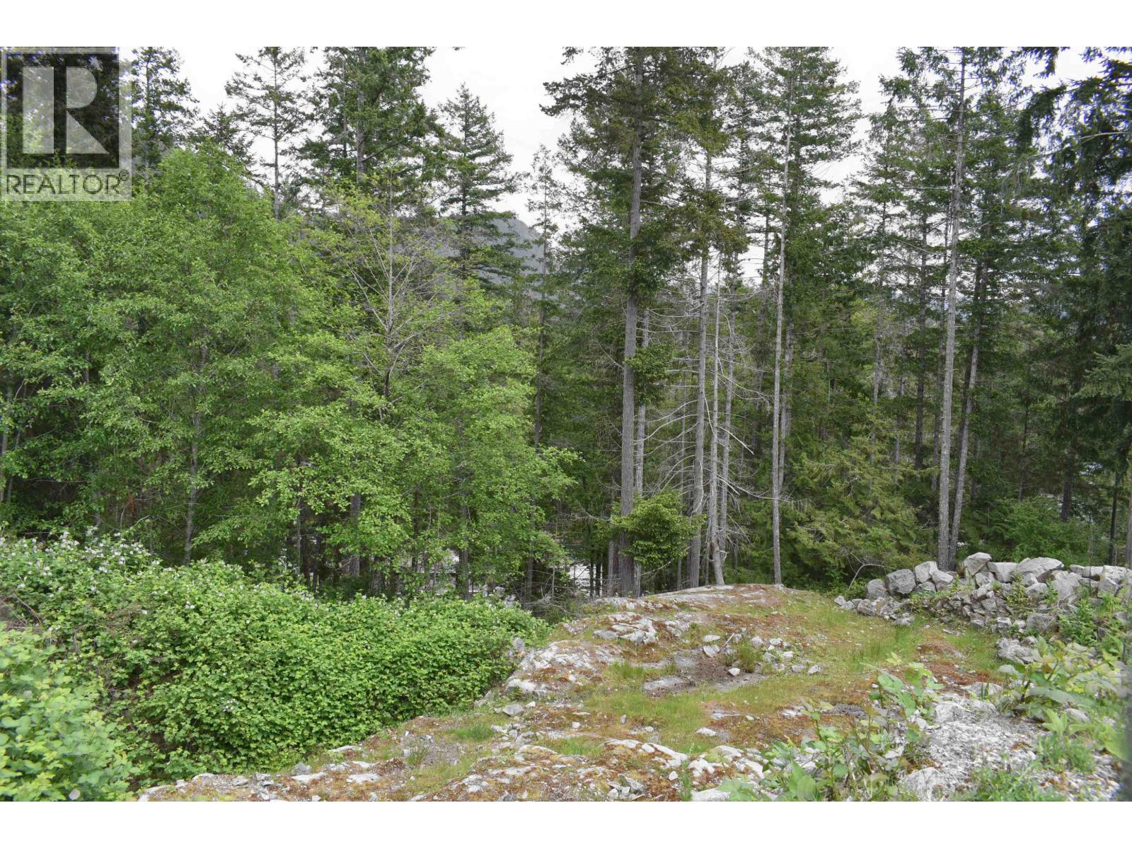 7 4622 Sinclair Bay Road Property Photo 13