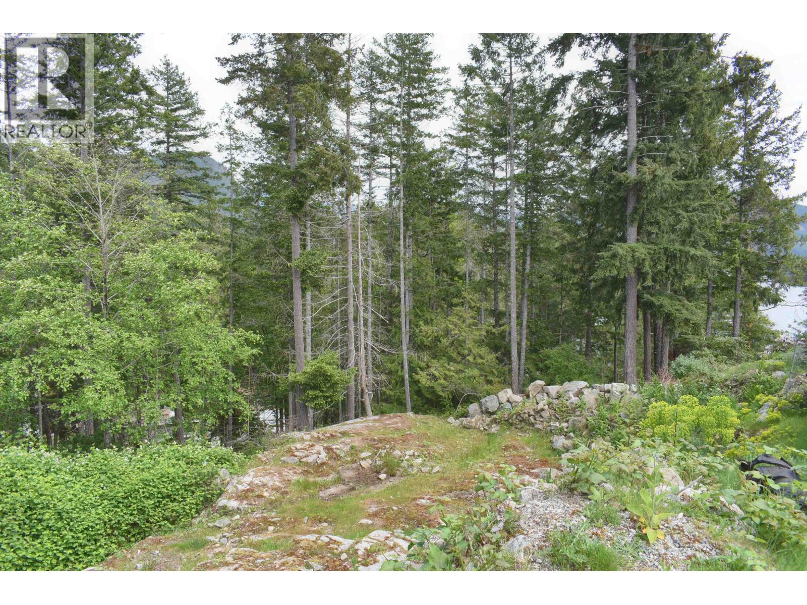 7 4622 Sinclair Bay Road Property Photo 15