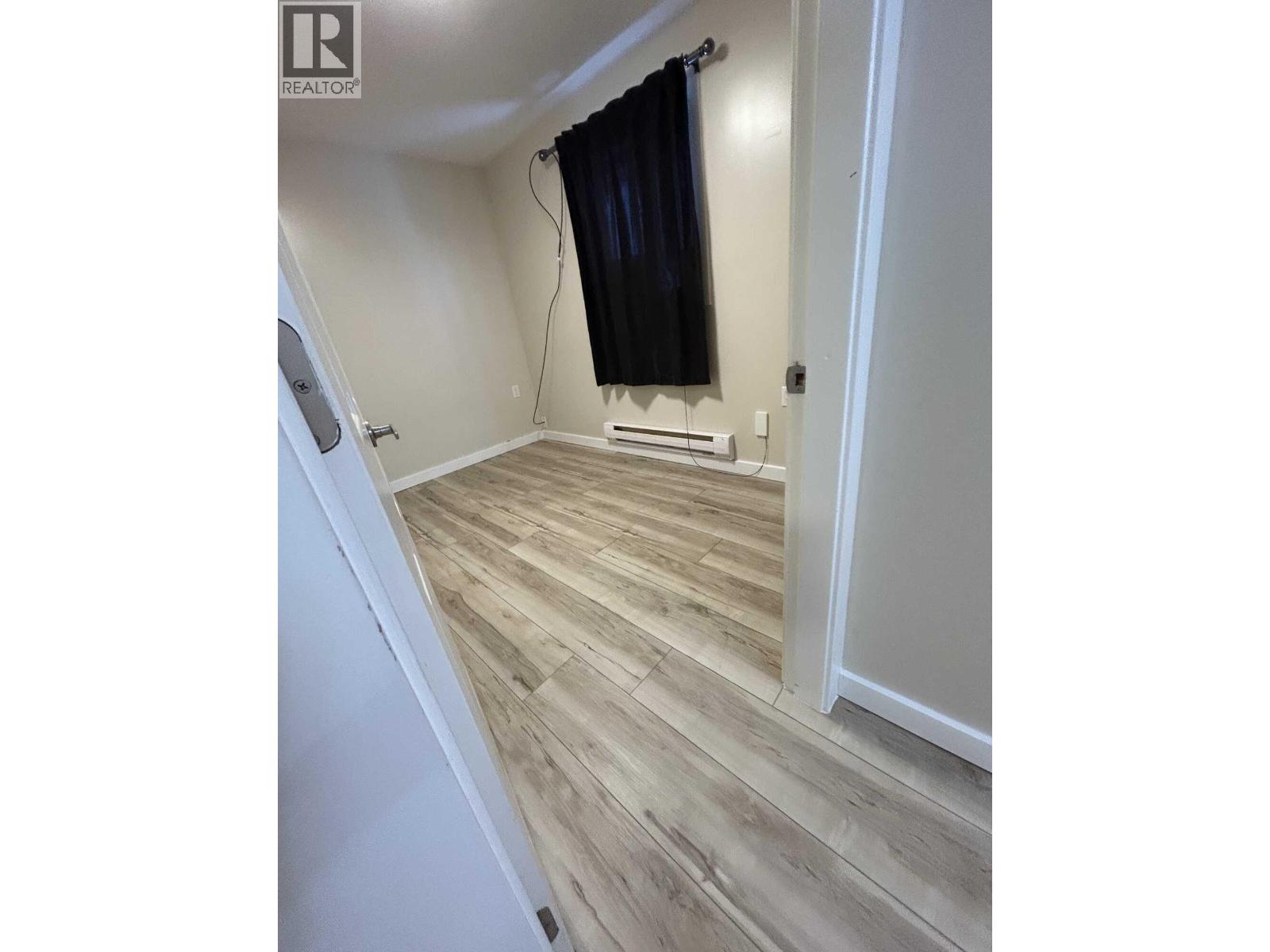 371 W Douglas Street Property Photo 14