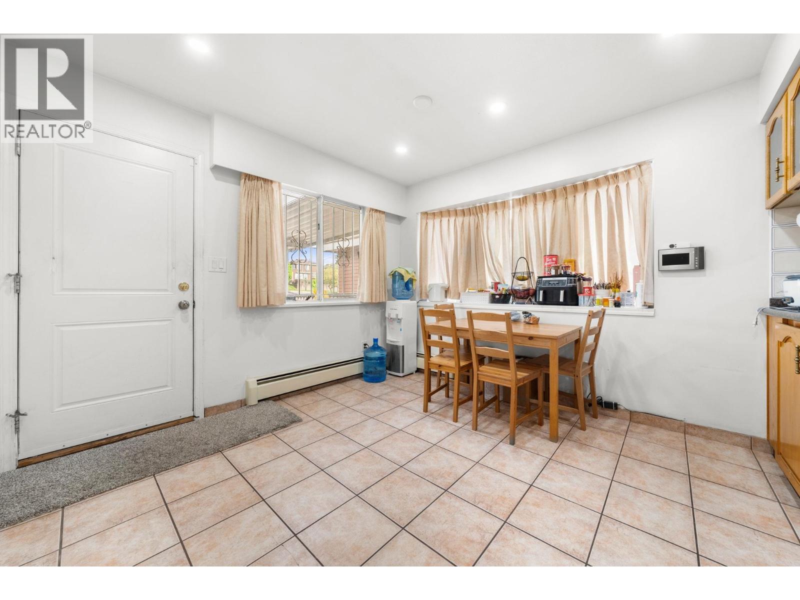 6070 Lanark Street Property Photo 15