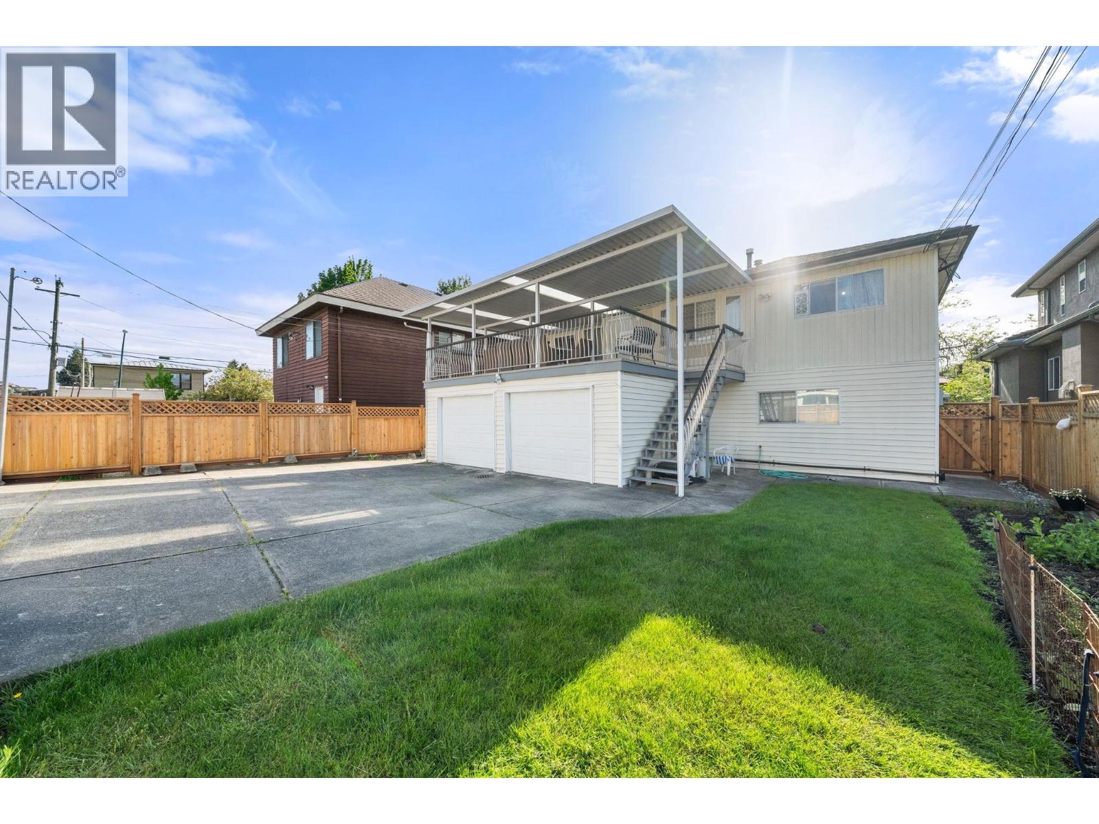 6070 Lanark Street Property Photo 36