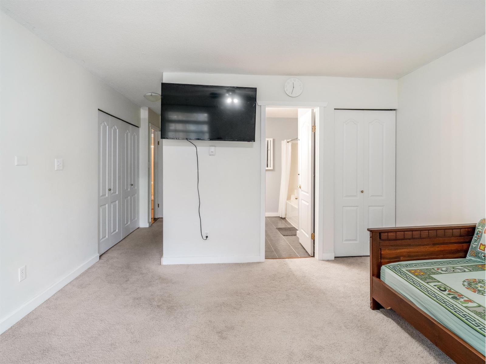221 14861 98 Avenue Property Photo 14