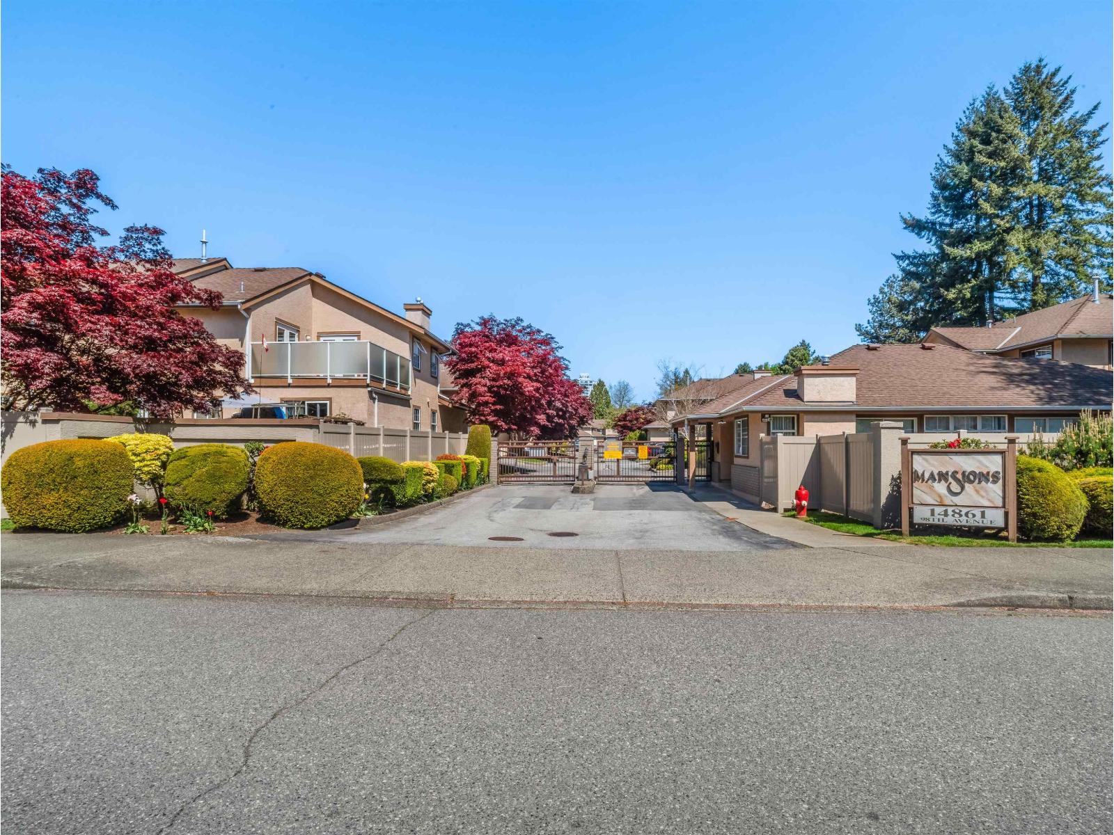 221 14861 98 Avenue Property Photo 29