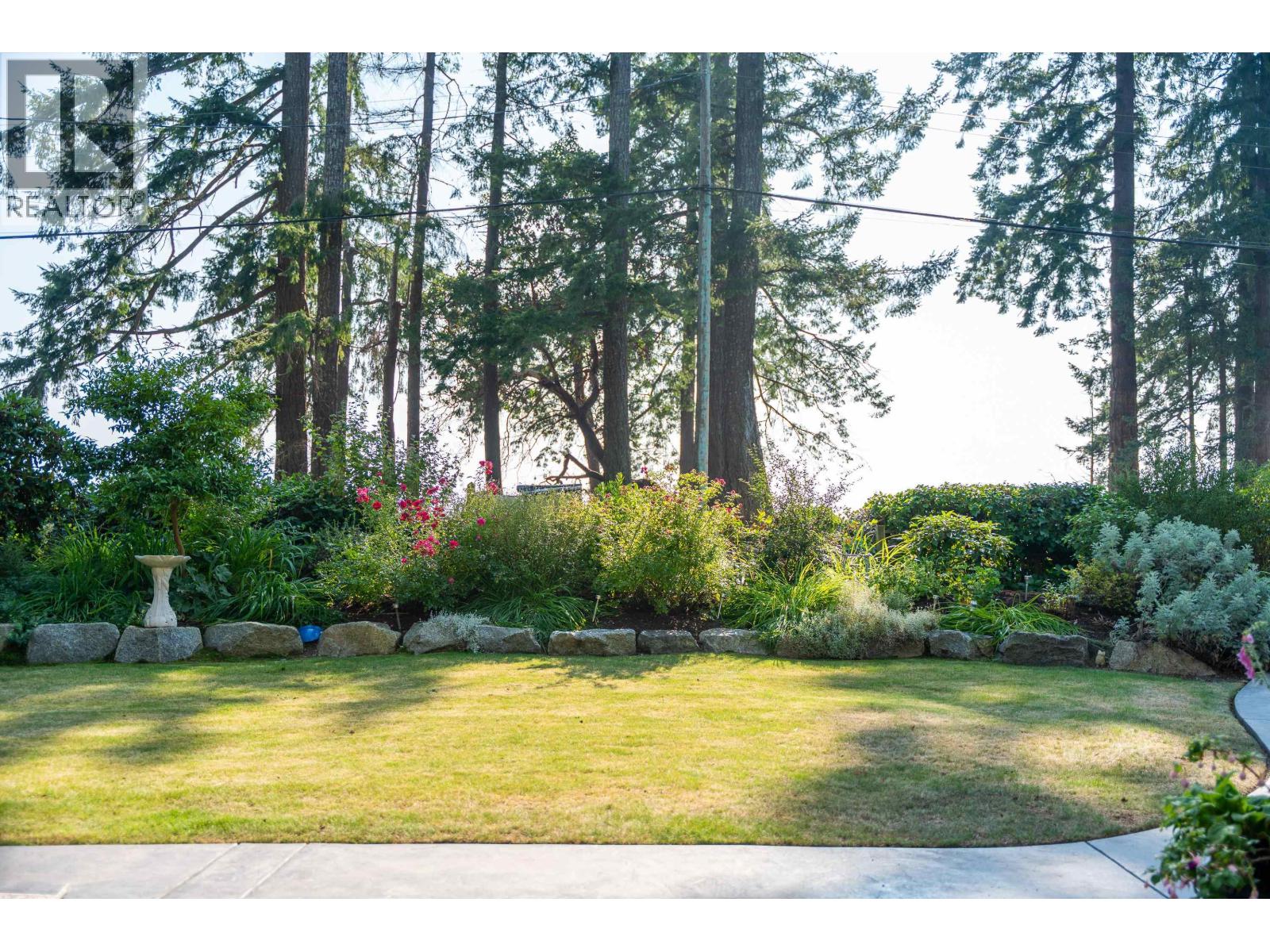 1590 Ocean Beach Esplanade Property Photo 21