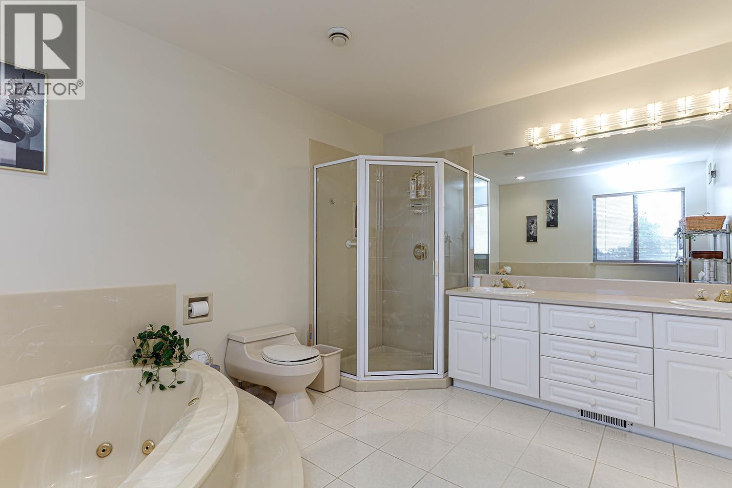 1254 Pacific Drive Property Photo 29