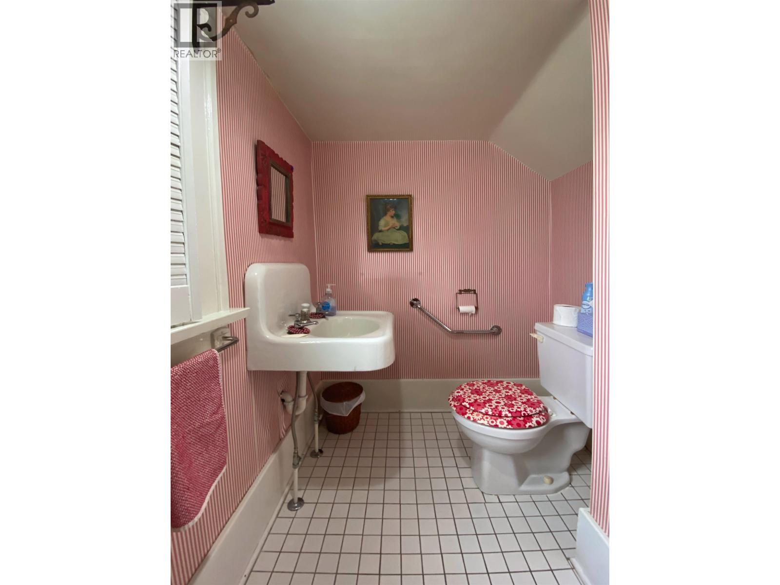2150 Atlin Avenue Property Photo 32