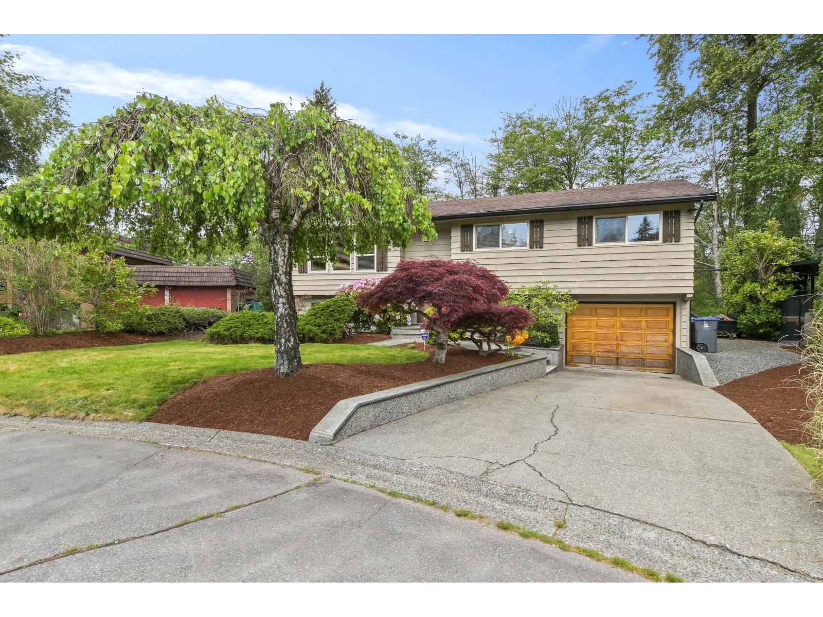 7978 141a Street Property Photo 2