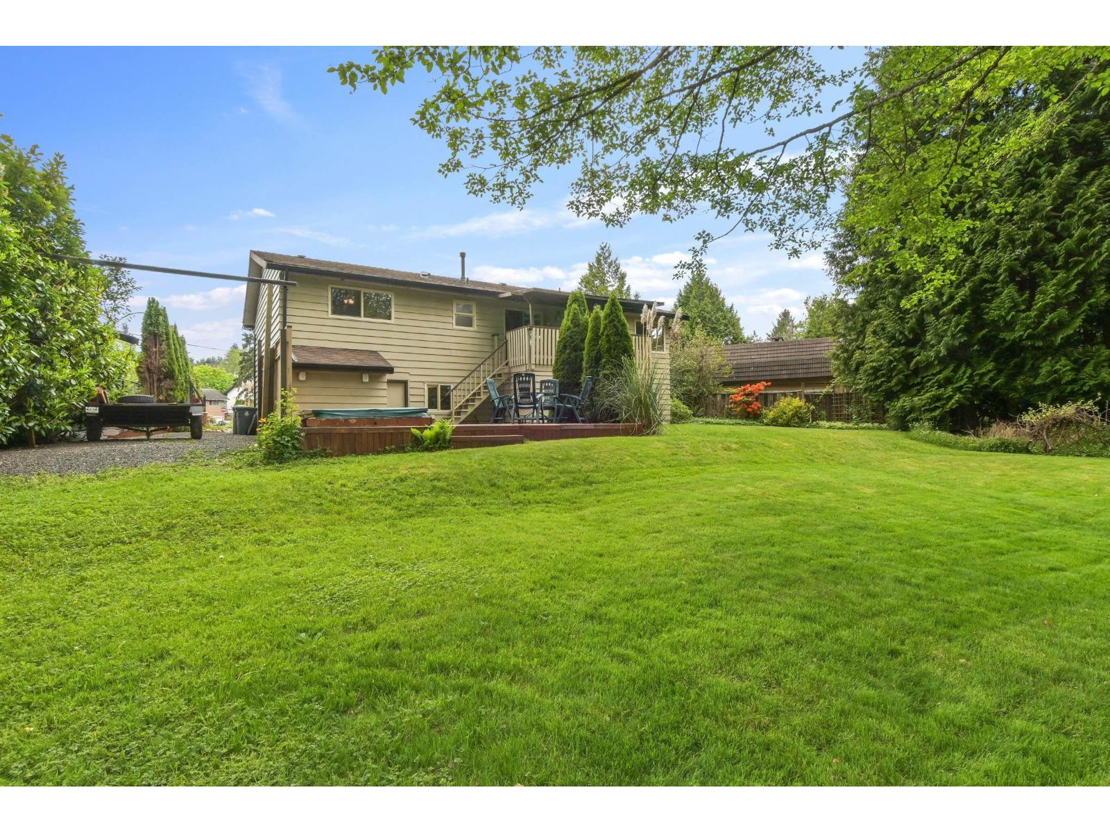 7978 141a Street Property Photo 4