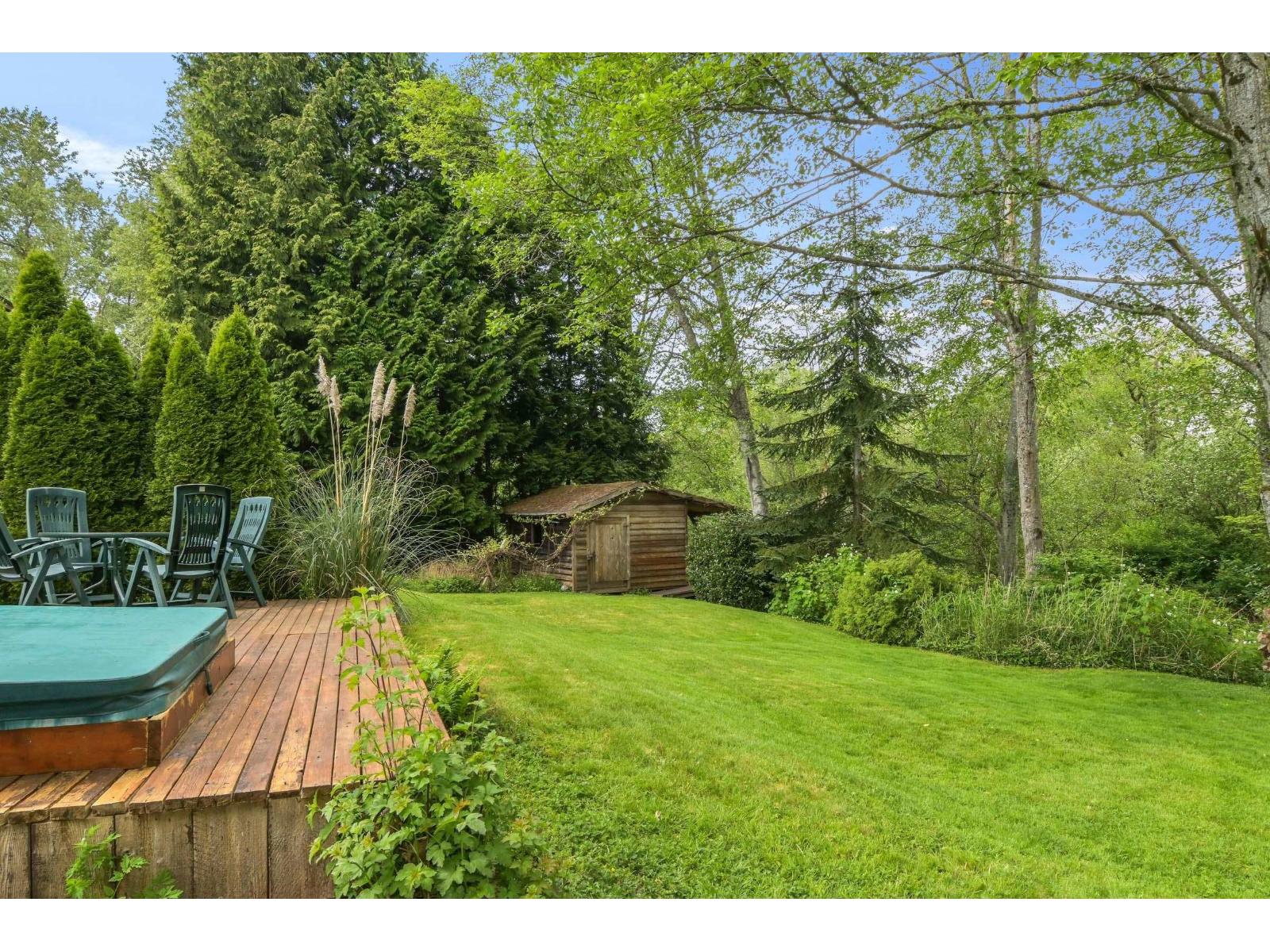 7978 141a Street Property Photo 7