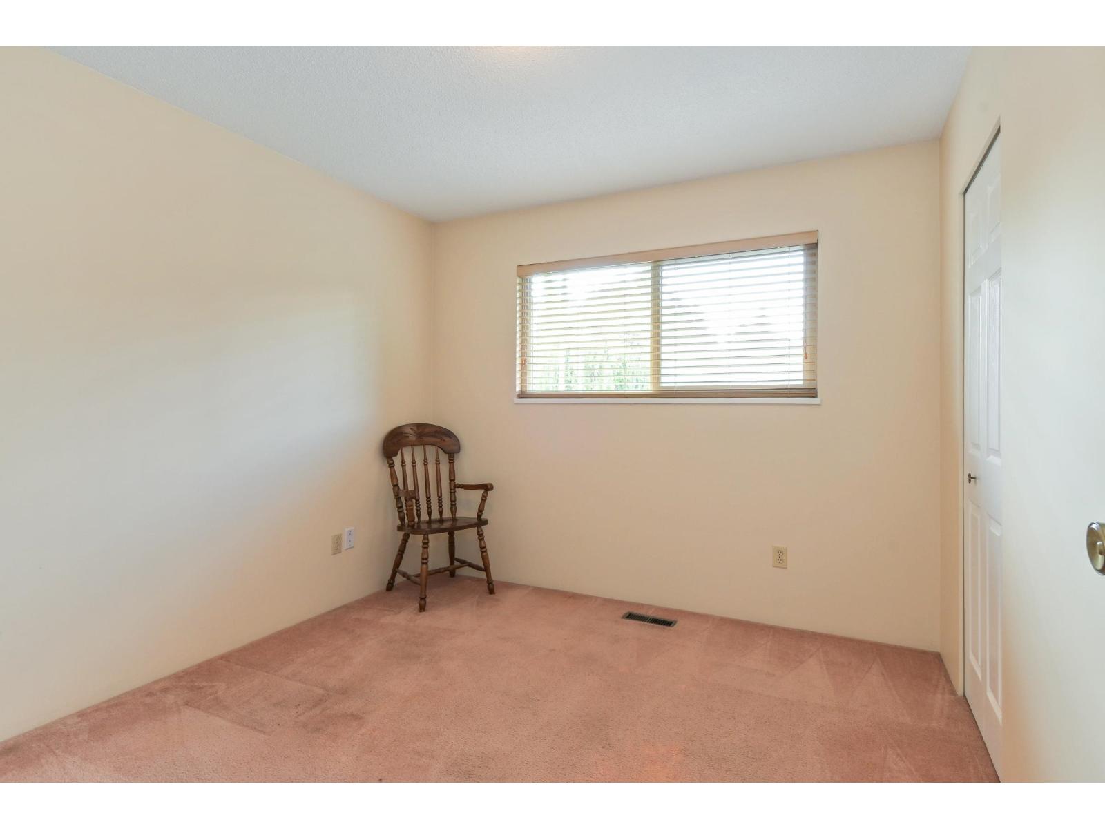 7978 141a Street Property Photo 21