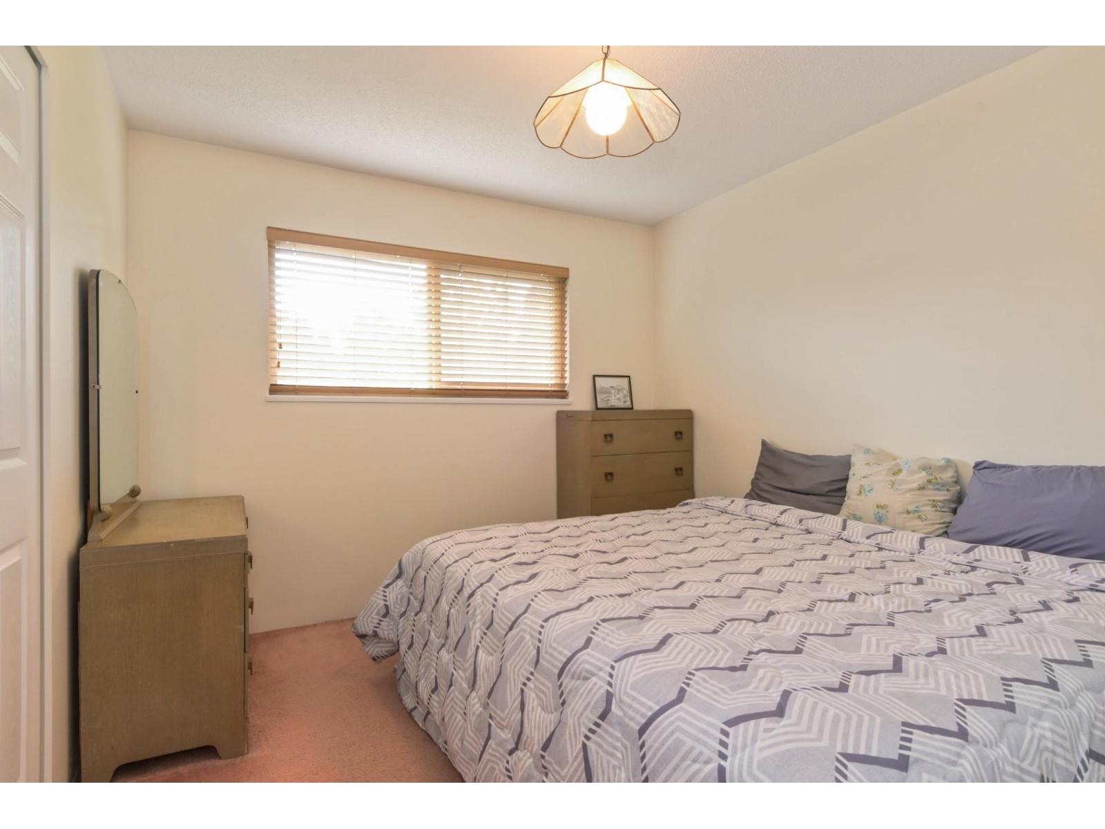 7978 141a Street Property Photo 23