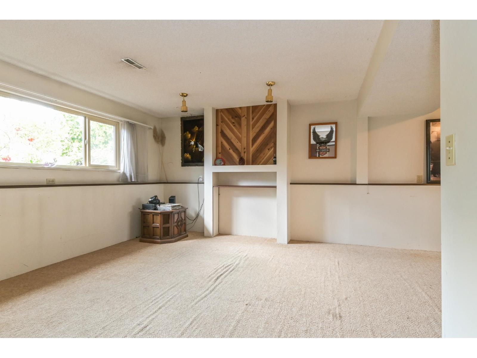7978 141a Street Property Photo 28