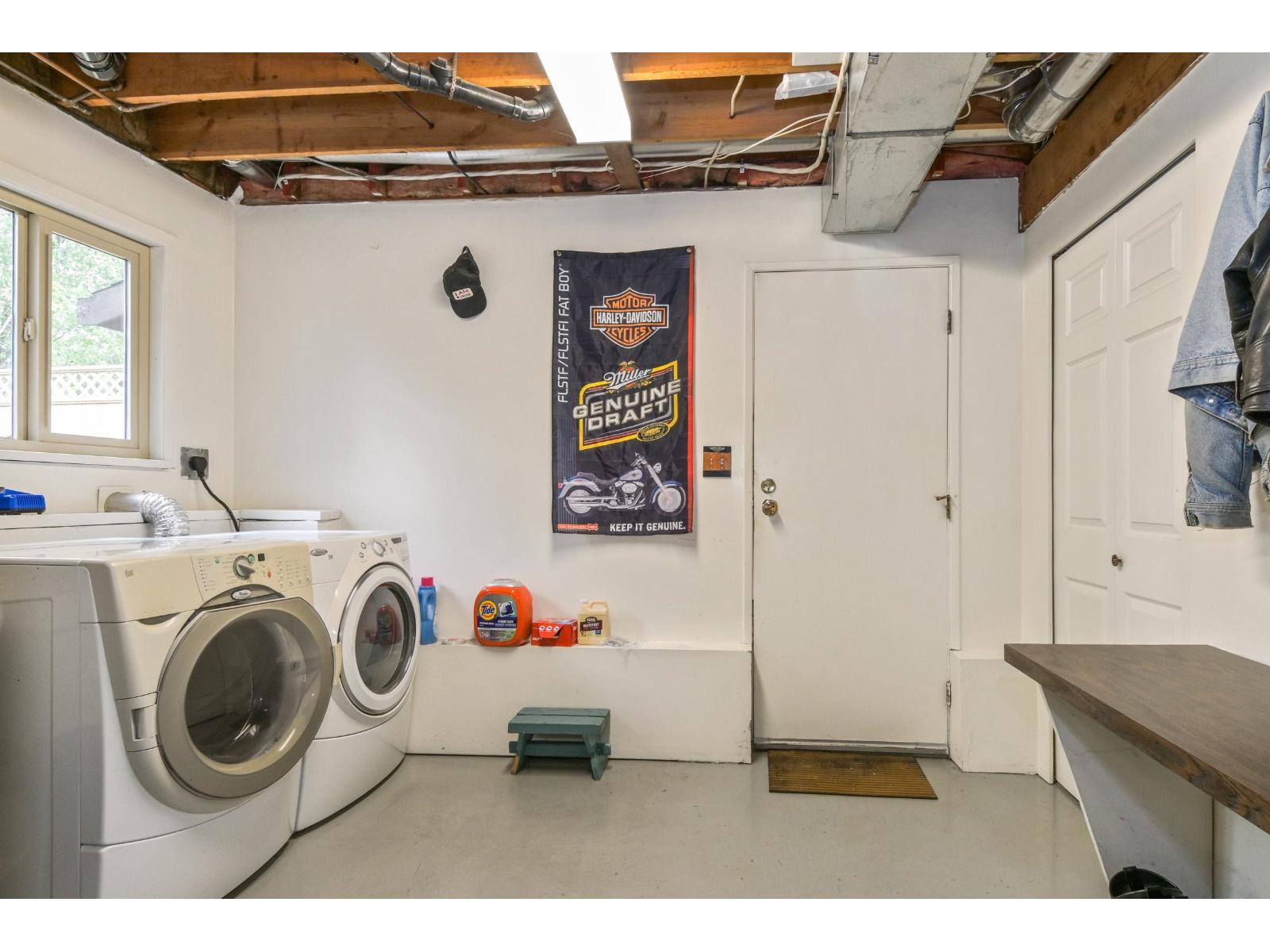 7978 141a Street Property Photo 33