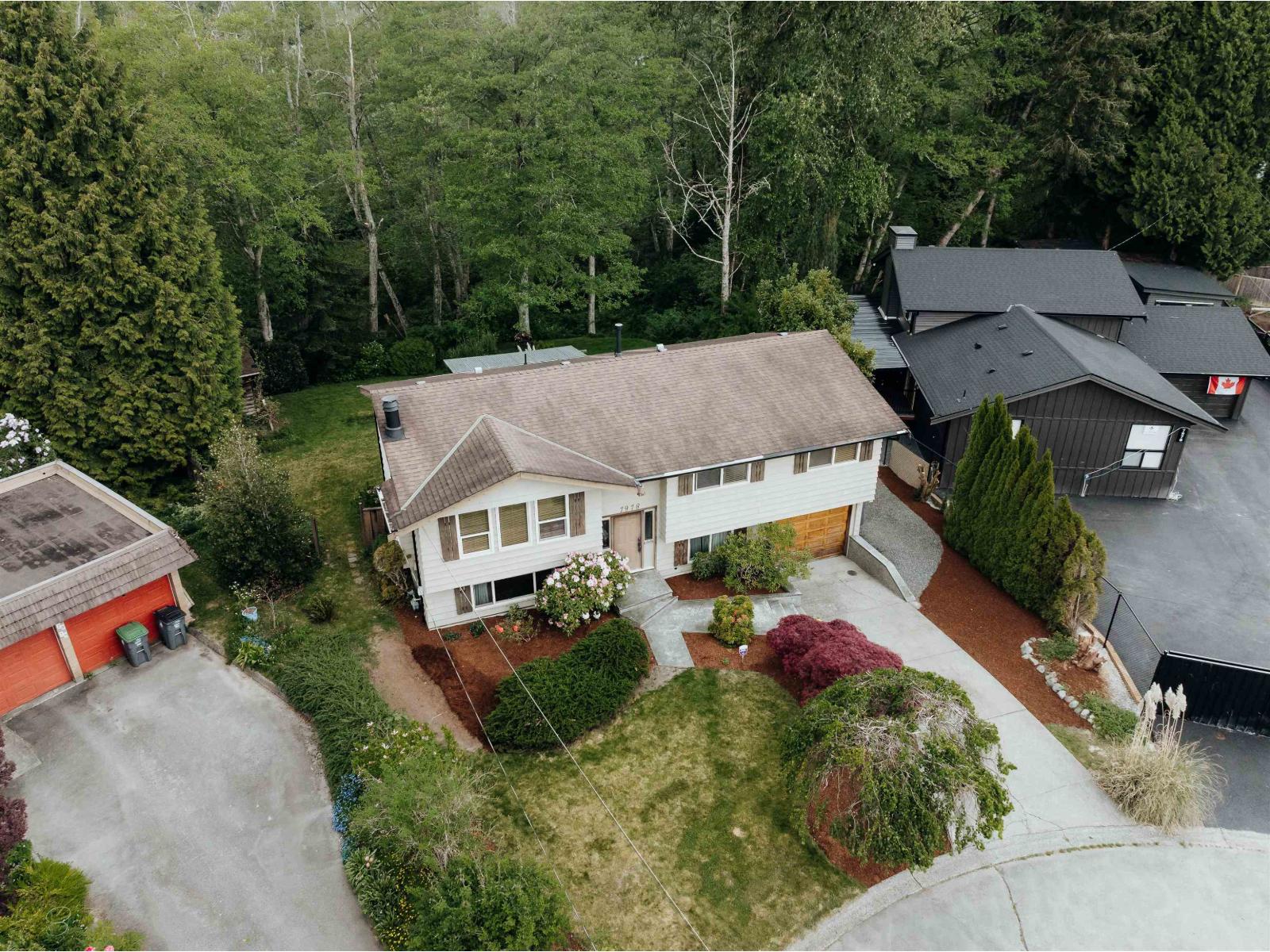 7978 141a Street Property Photo 37