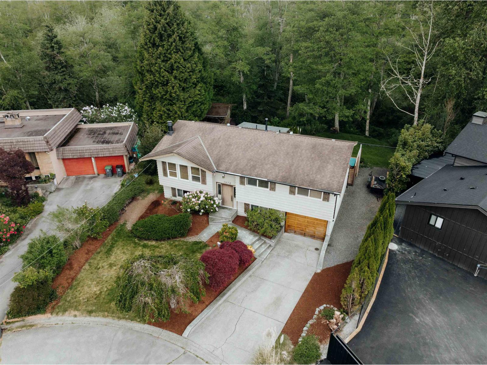 7978 141a Street Property Photo 38