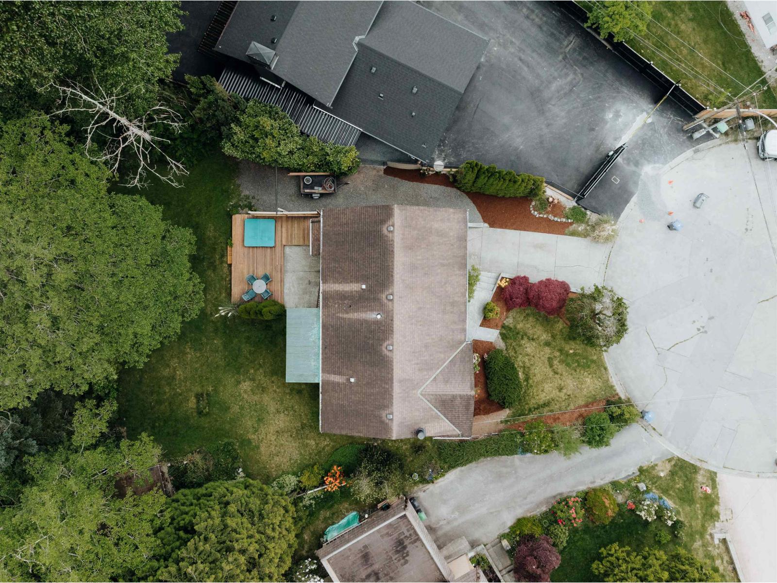 7978 141a Street Property Photo 39