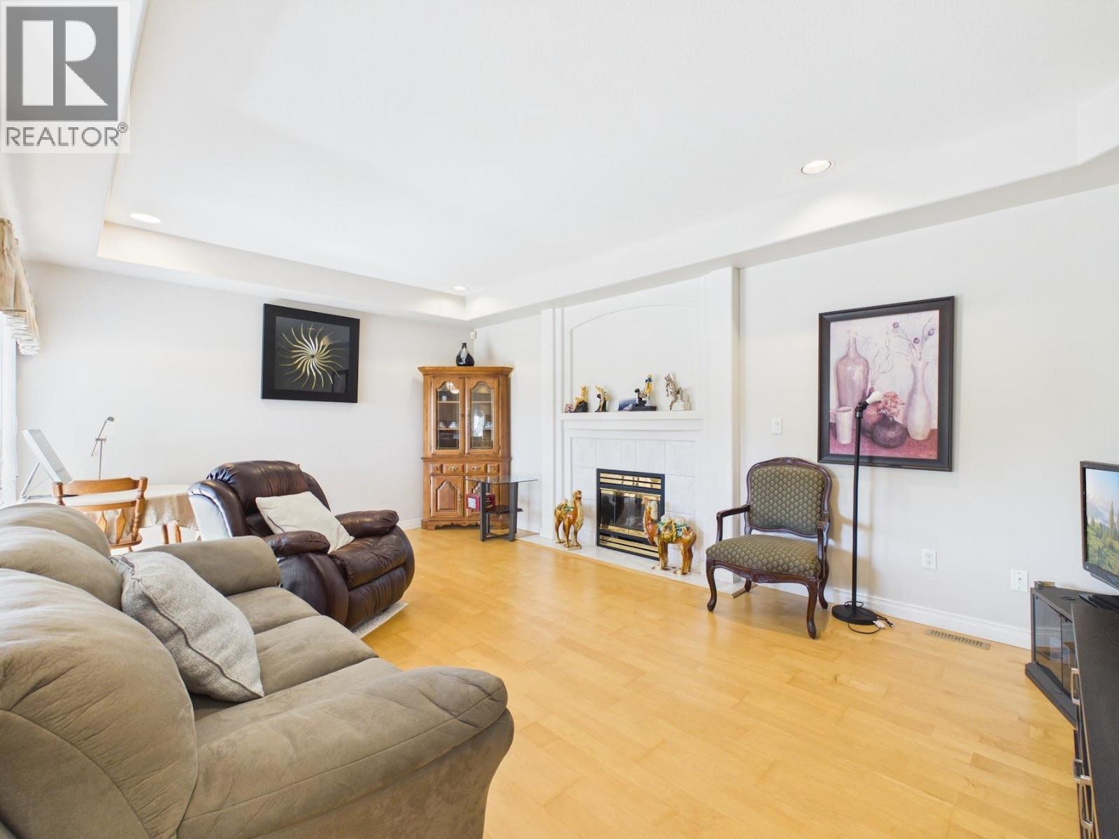 3022 Plateau Boulevard Property Photo 9
