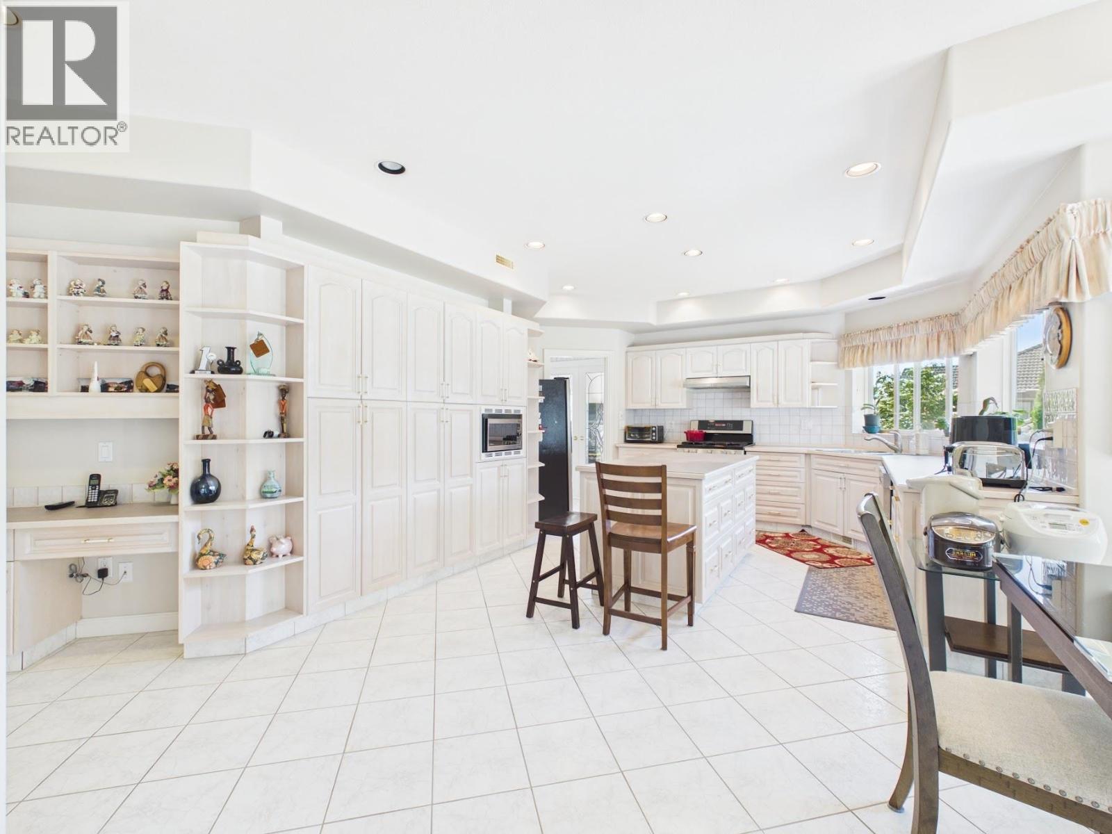 3022 Plateau Boulevard Property Photo 15