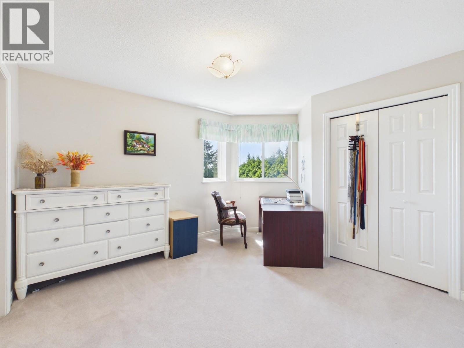 3022 Plateau Boulevard Property Photo 17