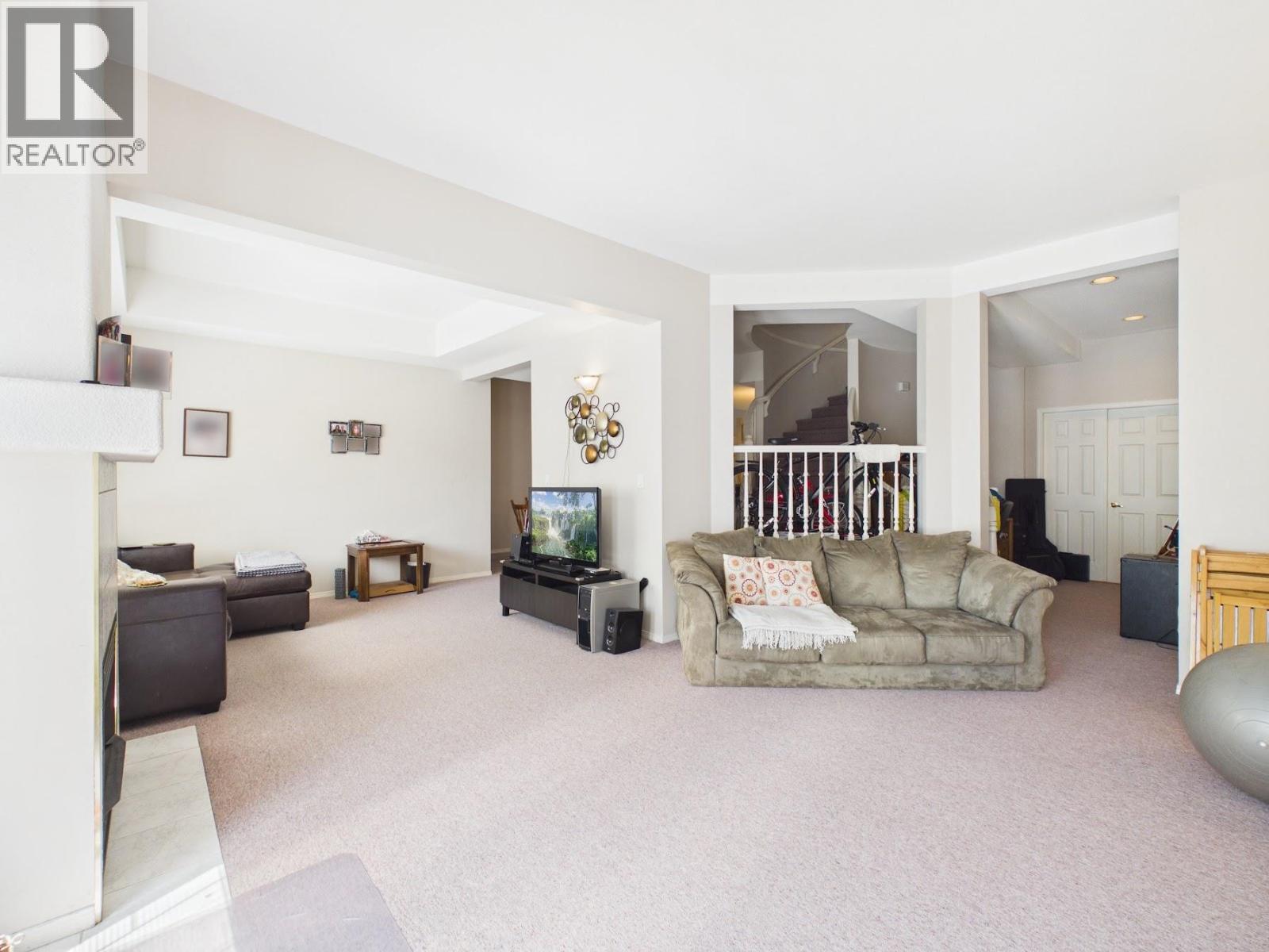 3022 Plateau Boulevard Property Photo 27