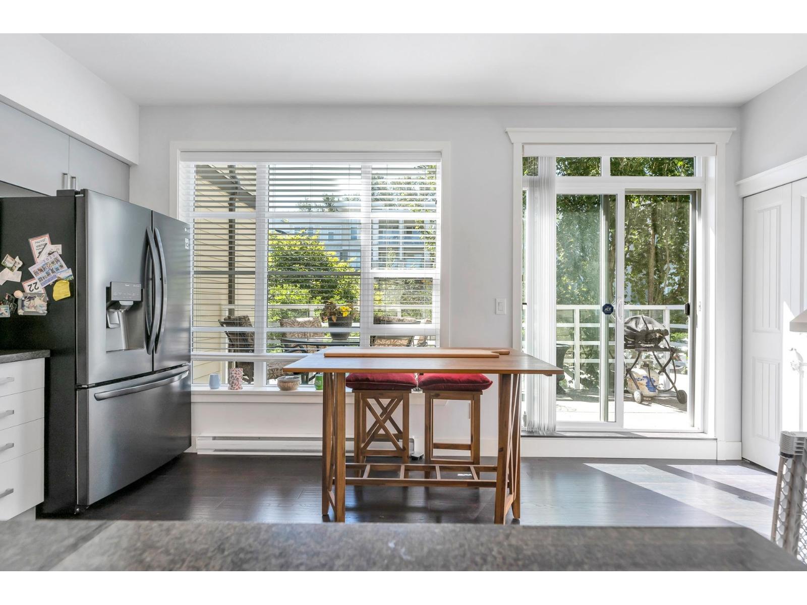 22 15405 31 Avenue Property Photo 16