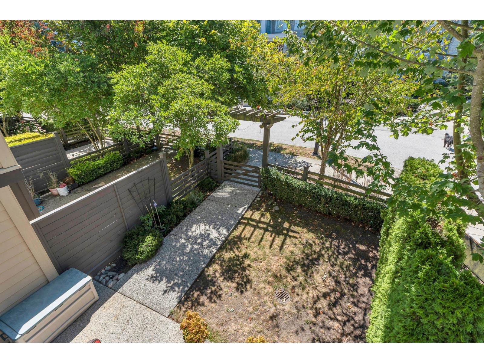 22 15405 31 Avenue Property Photo 20