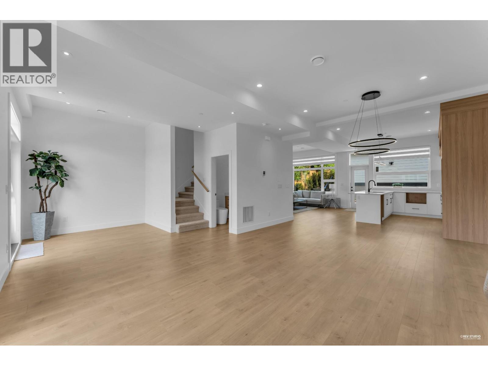 13642 232 Street Property Photo 4