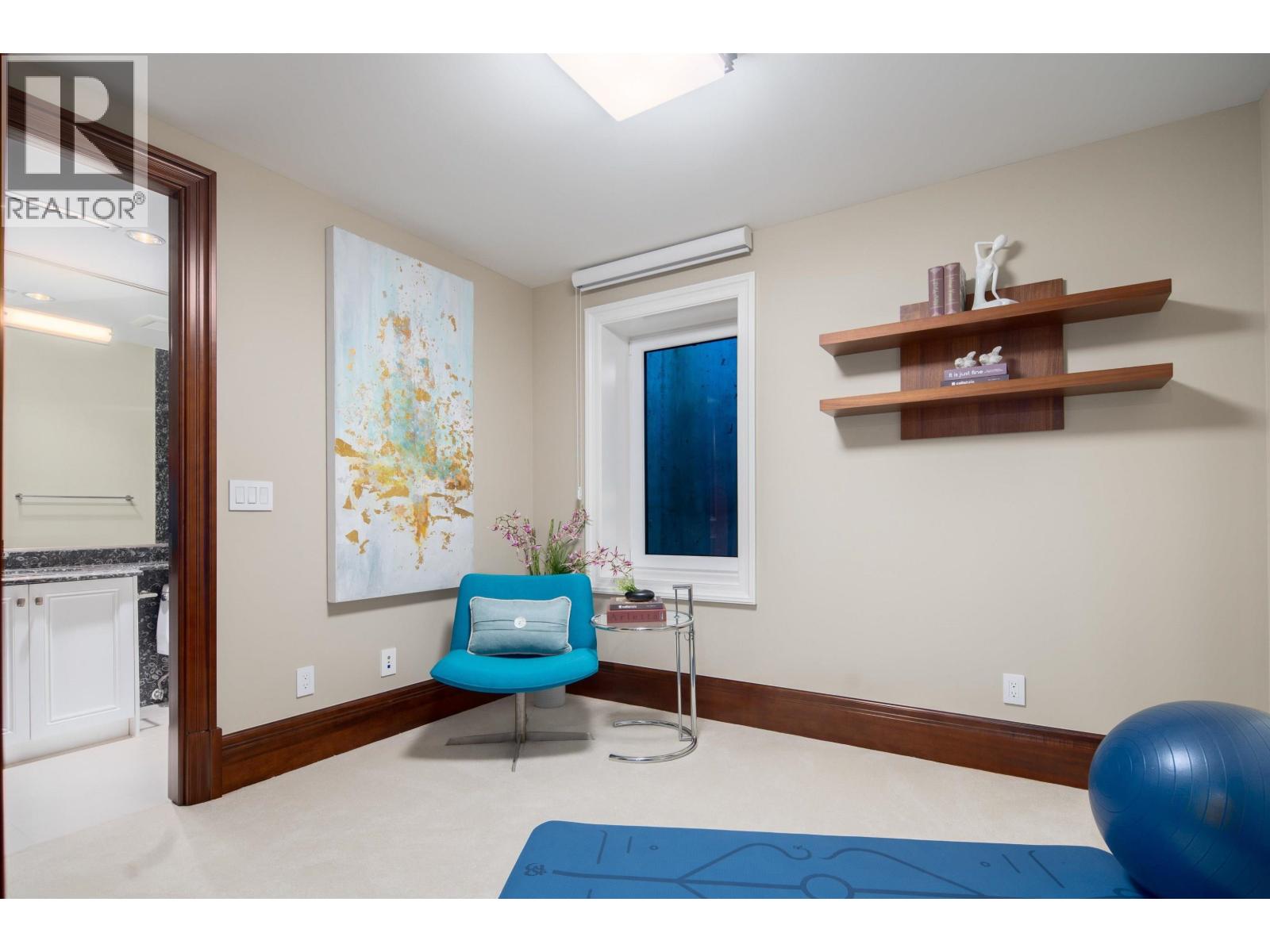 2426 Halston Court Property Photo 20