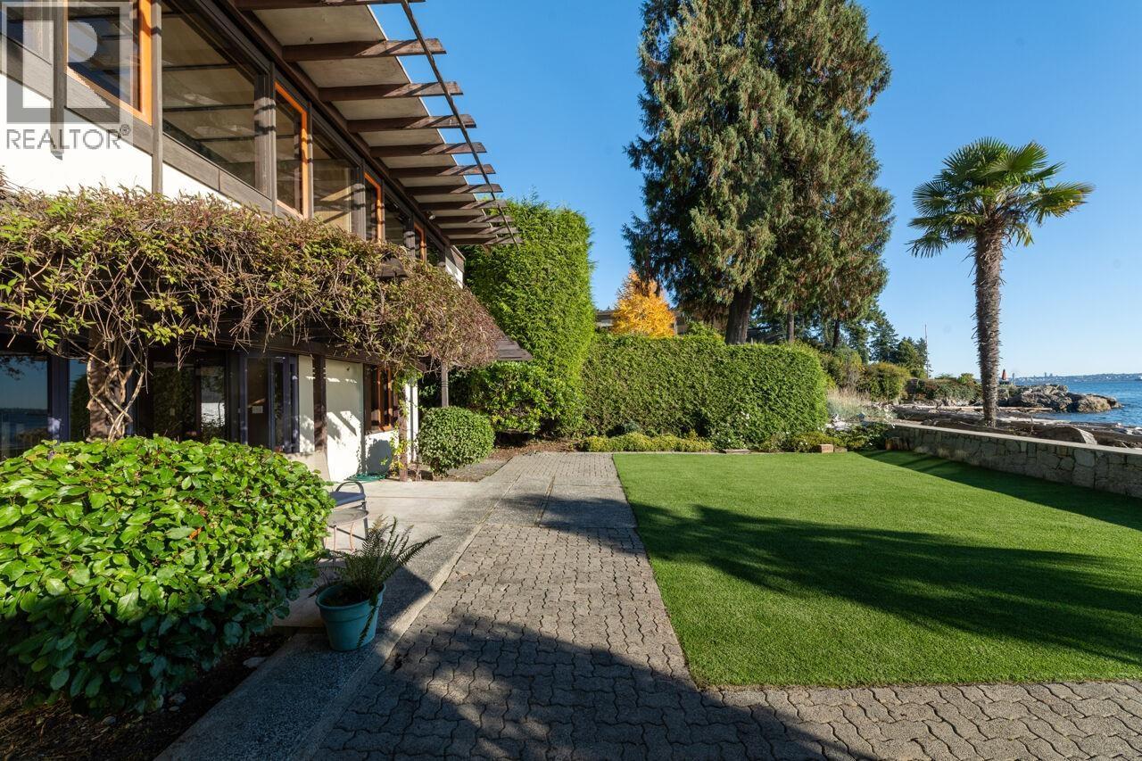 3248 Marine Drive Property Photo 4