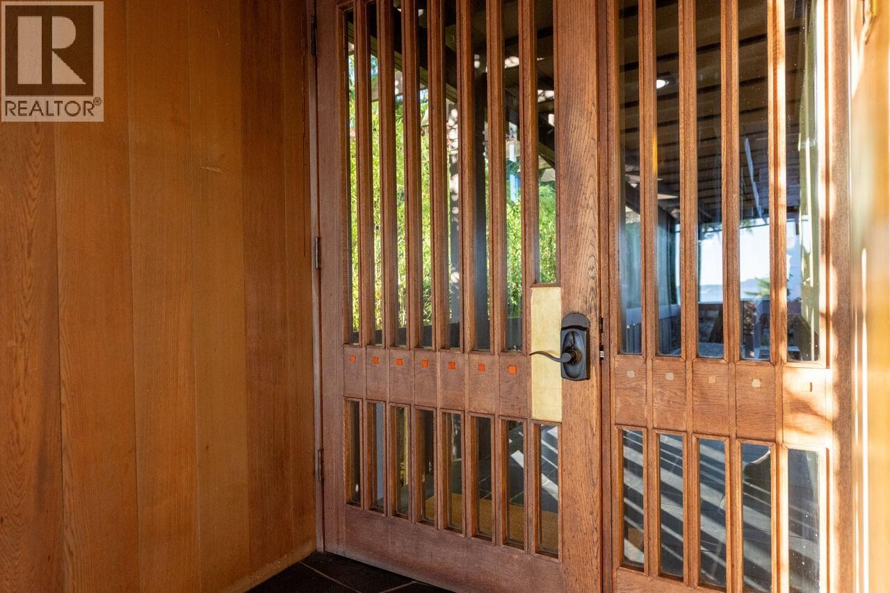 3248 Marine Drive Property Photo 14
