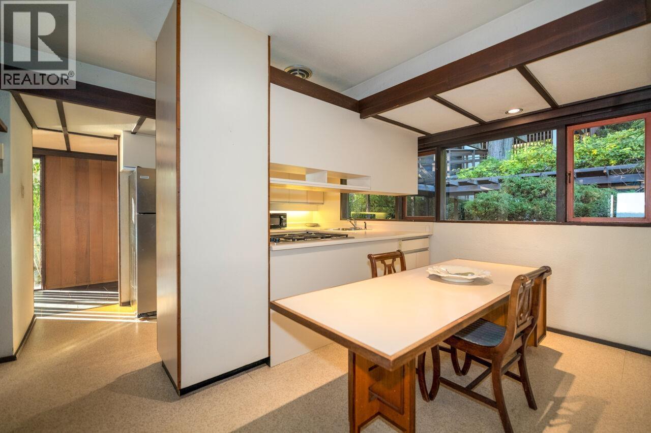3248 Marine Drive Property Photo 20