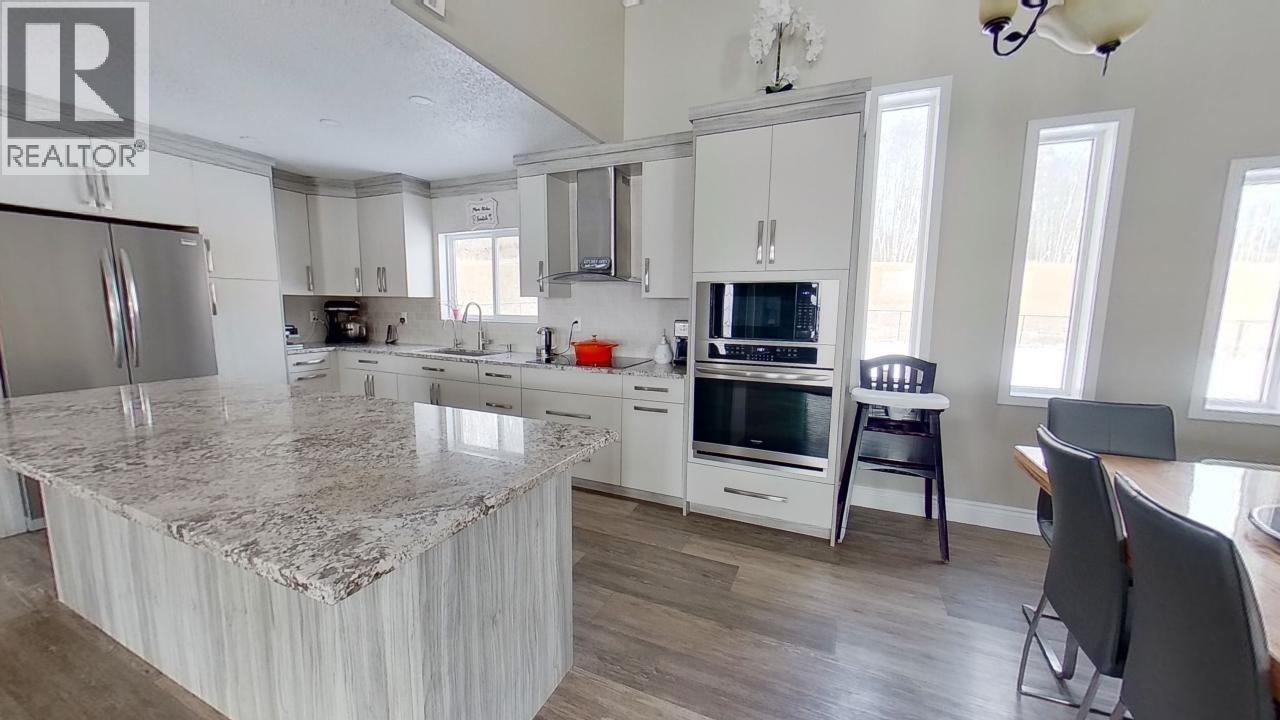 13828 256 Road Property Photo 12