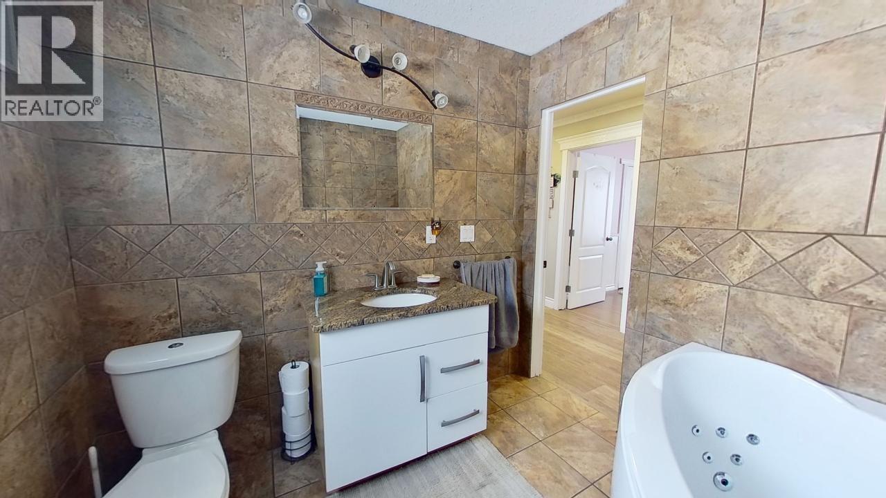 13828 256 Road Property Photo 16