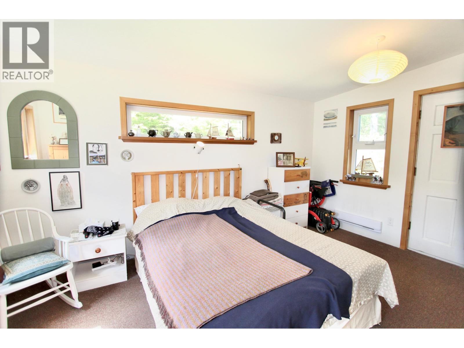 556 Davis Road Property Photo 19