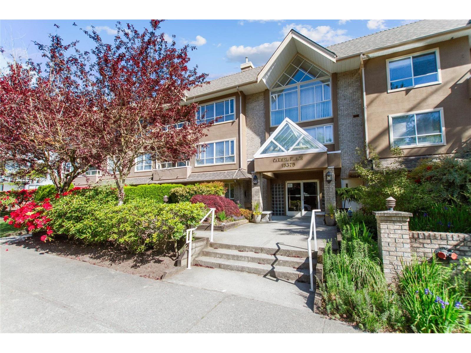 103 15375 17 AVENUE Property Photo 1