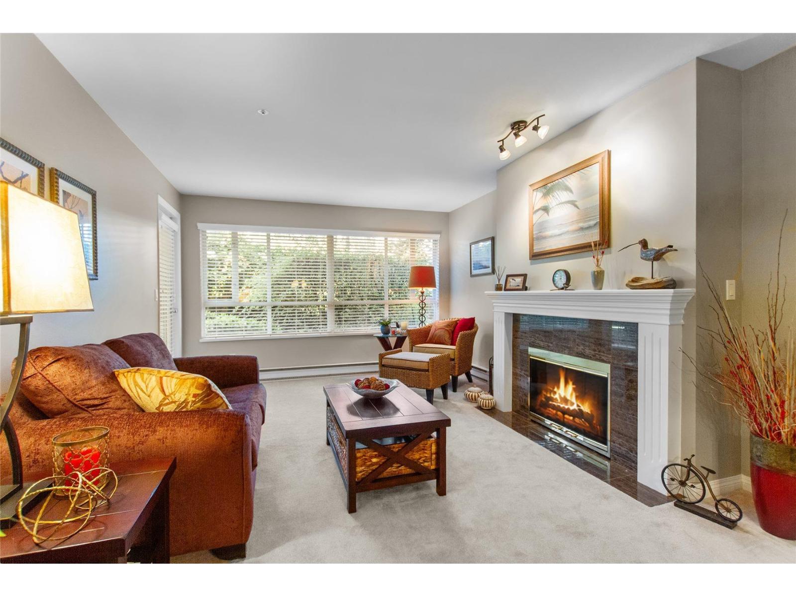 103 15375 17 Avenue Property Photo 2