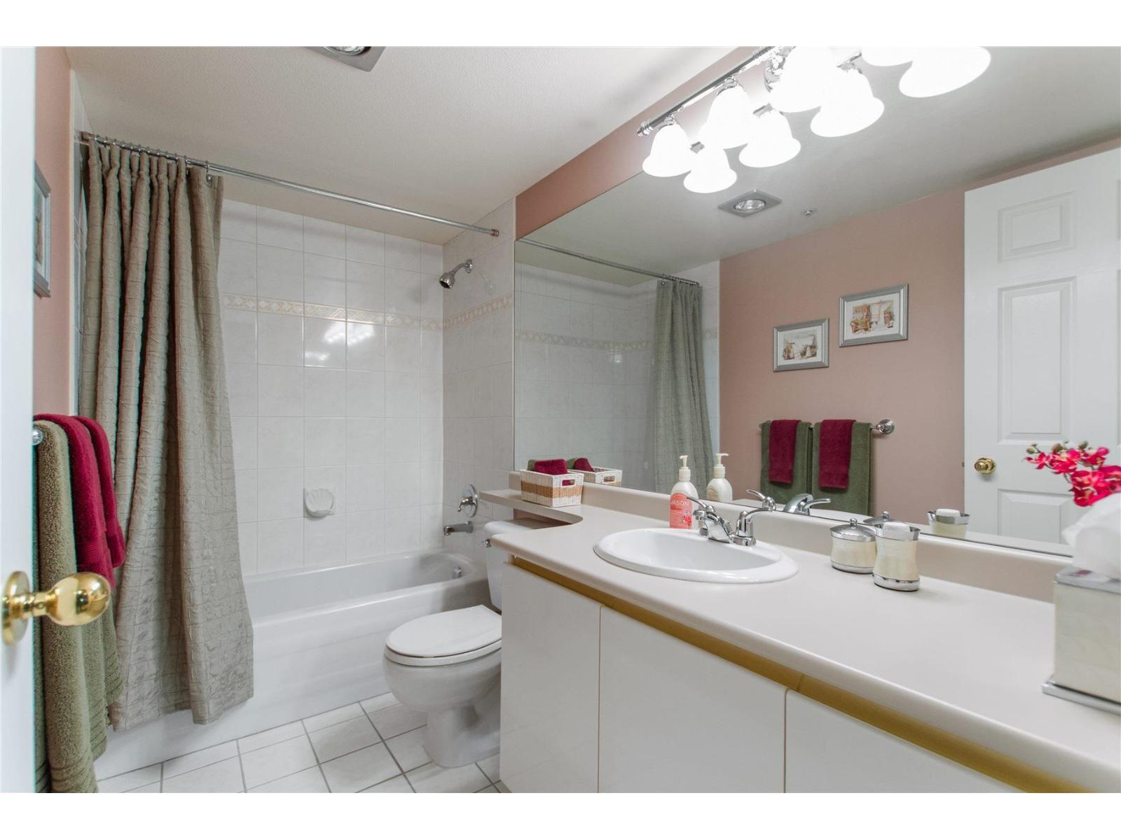 103 15375 17 Avenue Property Photo 15