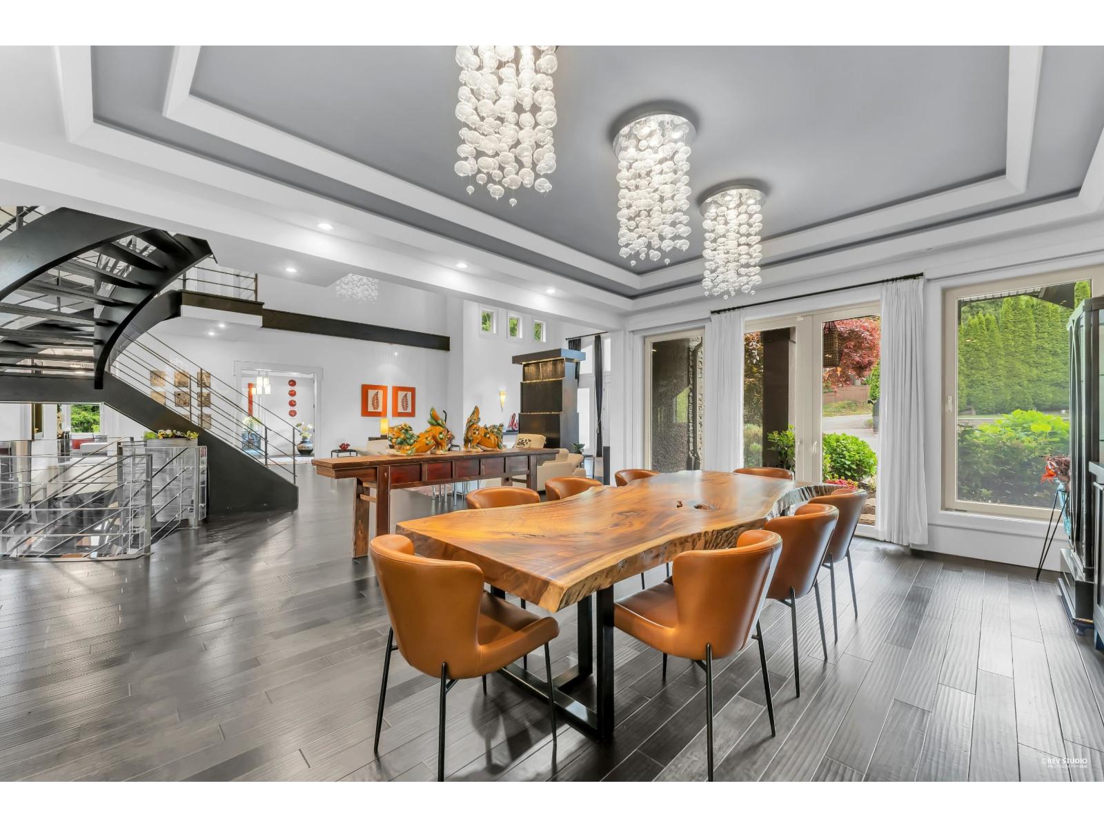 3575 140 Street Property Photo 10