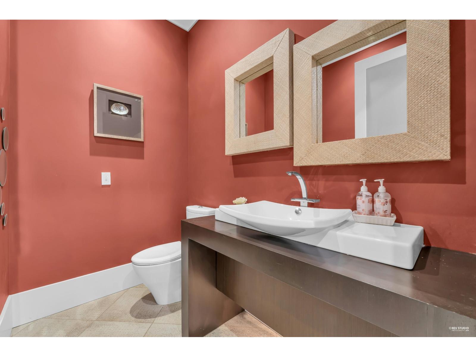 3575 140 Street Property Photo 19